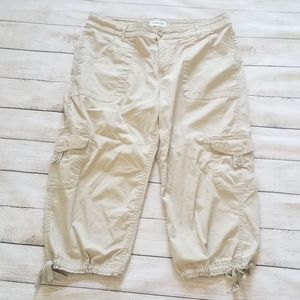 St. John's Bay Cargo Capris